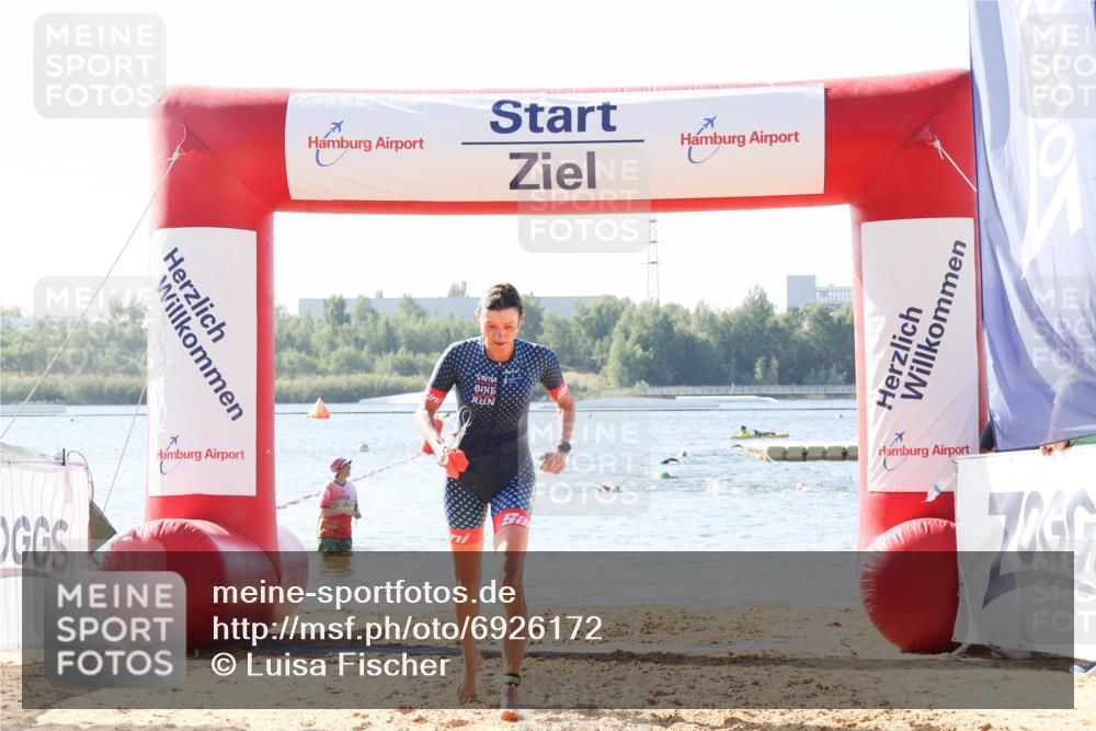 01.09.2024 - 17. Tribühne Triathlon Luisa Fischer http://msf.ph/oto/6926172 01.09.2024 10:54:53 Schwimmen 430 meine-sportfotos.de