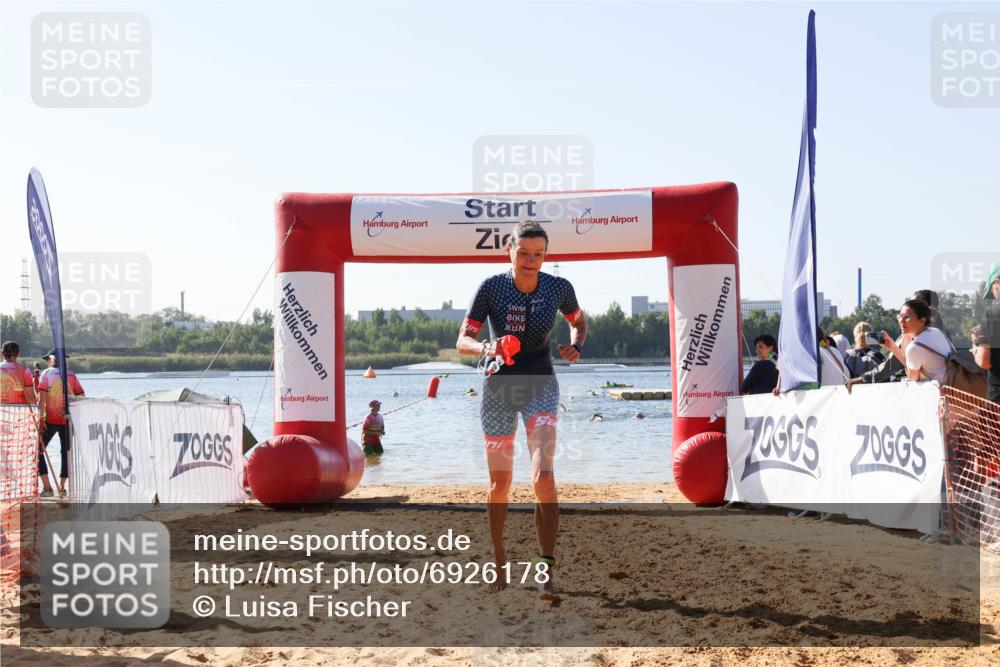 01.09.2024 - 17. Tribühne Triathlon Luisa Fischer http://msf.ph/oto/6926178 01.09.2024 10:54:54 Schwimmen 430 meine-sportfotos.de