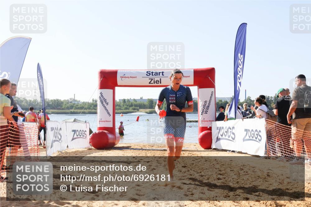 01.09.2024 - 17. Tribühne Triathlon Luisa Fischer http://msf.ph/oto/6926181 01.09.2024 10:54:55 Schwimmen 430 meine-sportfotos.de