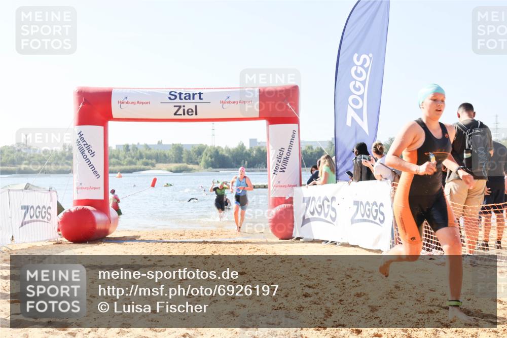 01.09.2024 - 17. Tribühne Triathlon Luisa Fischer http://msf.ph/oto/6926197 01.09.2024 10:55:21 Schwimmen 362, 363, 406, 413 meine-sportfotos.de