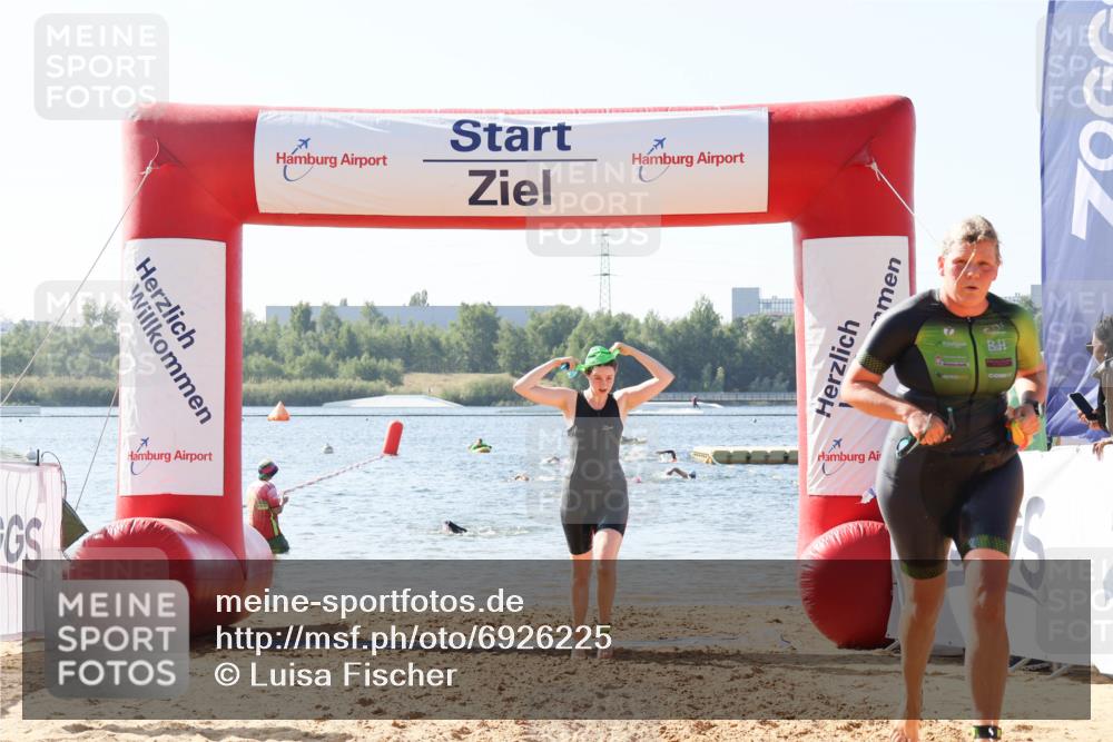 01.09.2024 - 17. Tribühne Triathlon Luisa Fischer http://msf.ph/oto/6926225 01.09.2024 10:55:29 Schwimmen 363, 406, 413 meine-sportfotos.de