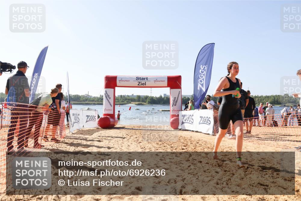 01.09.2024 - 17. Tribühne Triathlon Luisa Fischer http://msf.ph/oto/6926236 01.09.2024 10:55:33 Schwimmen 363, 406, 433 meine-sportfotos.de