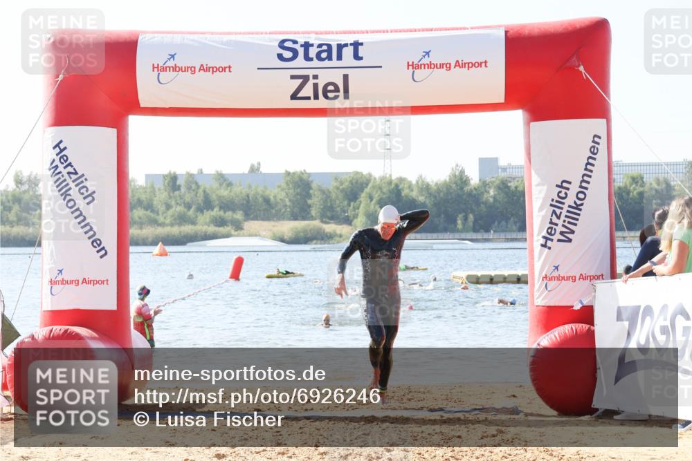01.09.2024 - 17. Tribühne Triathlon Luisa Fischer http://msf.ph/oto/6926246 01.09.2024 10:55:41 Schwimmen 433 meine-sportfotos.de