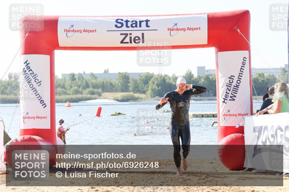 01.09.2024 - 17. Tribühne Triathlon Luisa Fischer http://msf.ph/oto/6926248 01.09.2024 10:55:42 Schwimmen 433 meine-sportfotos.de