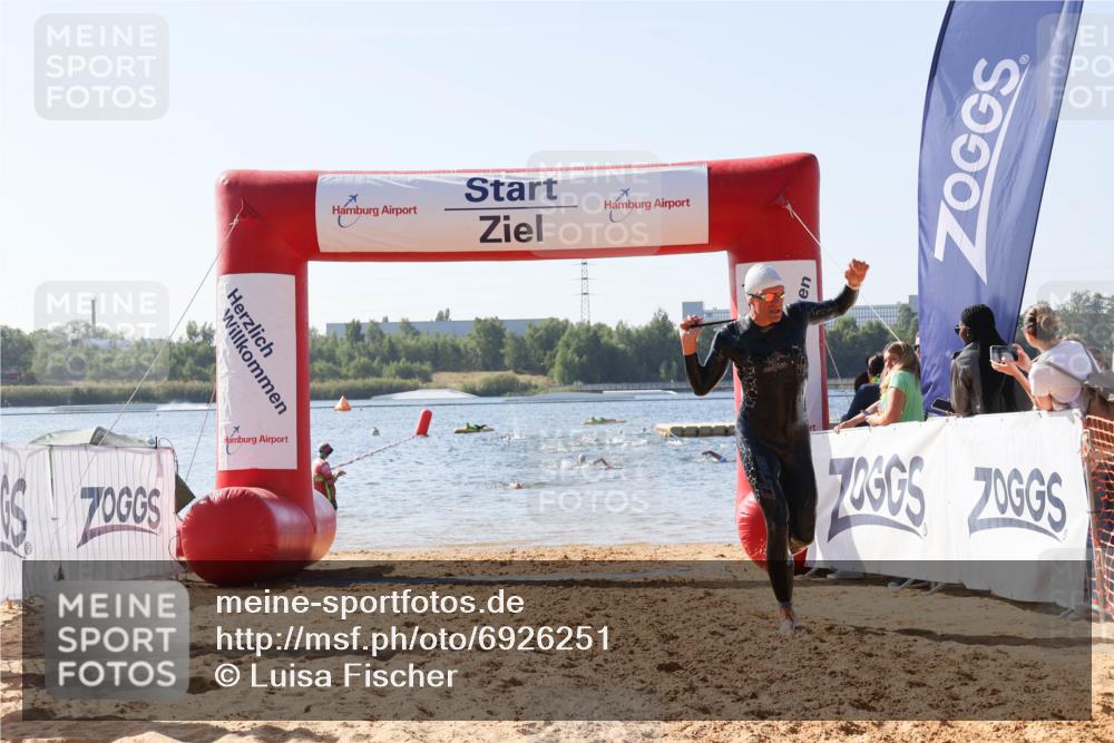 01.09.2024 - 17. Tribühne Triathlon Luisa Fischer http://msf.ph/oto/6926251 01.09.2024 10:55:43 Schwimmen 433 meine-sportfotos.de