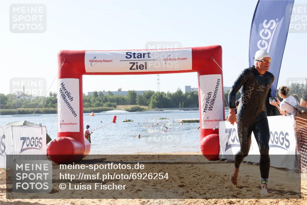 01.09.2024 - 17. Tribühne Triathlon Luisa Fischer http://msf.ph/oto/6926254 01.09.2024 10:55:44 Schwimmen 433 meine-sportfotos.de