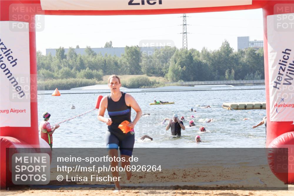 01.09.2024 - 17. Tribühne Triathlon Luisa Fischer http://msf.ph/oto/6926264 01.09.2024 10:55:58 Schwimmen 313, 372, 390 meine-sportfotos.de