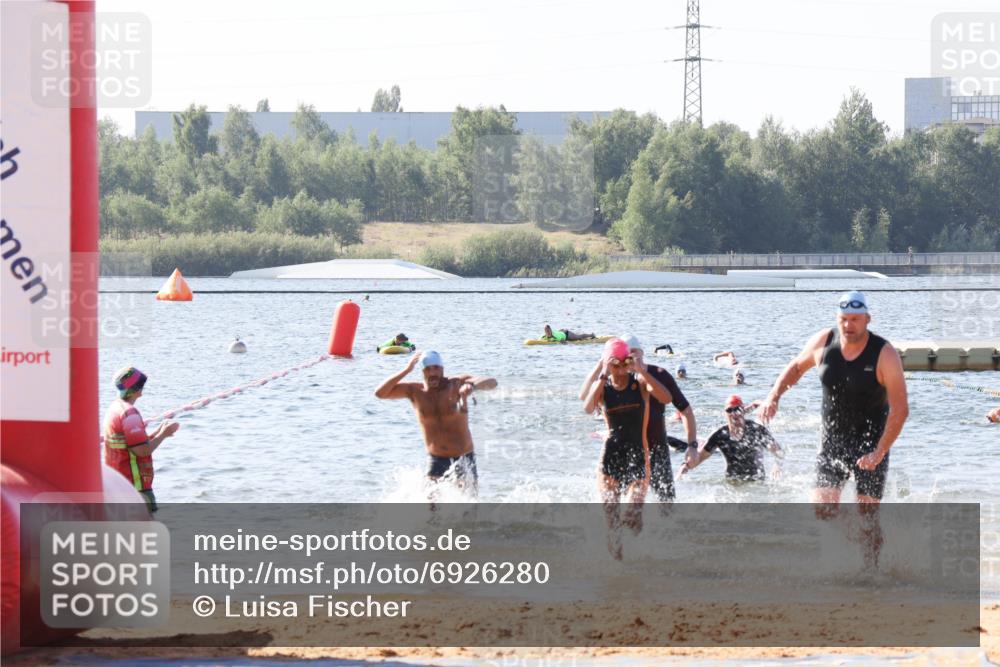 01.09.2024 - 17. Tribühne Triathlon Luisa Fischer http://msf.ph/oto/6926280 01.09.2024 10:56:03 Schwimmen 313, 372, 390, 399, 412 meine-sportfotos.de