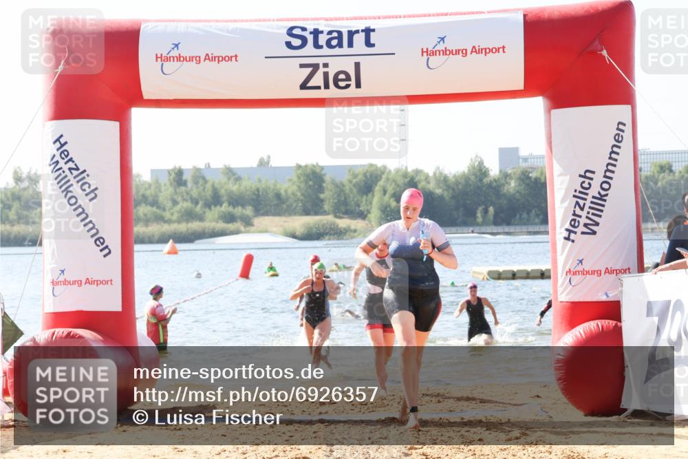 01.09.2024 - 17. Tribühne Triathlon Luisa Fischer http://msf.ph/oto/6926357 01.09.2024 10:56:24 Schwimmen 308, 326, 332, 342, 360, 417, 1479 meine-sportfotos.de