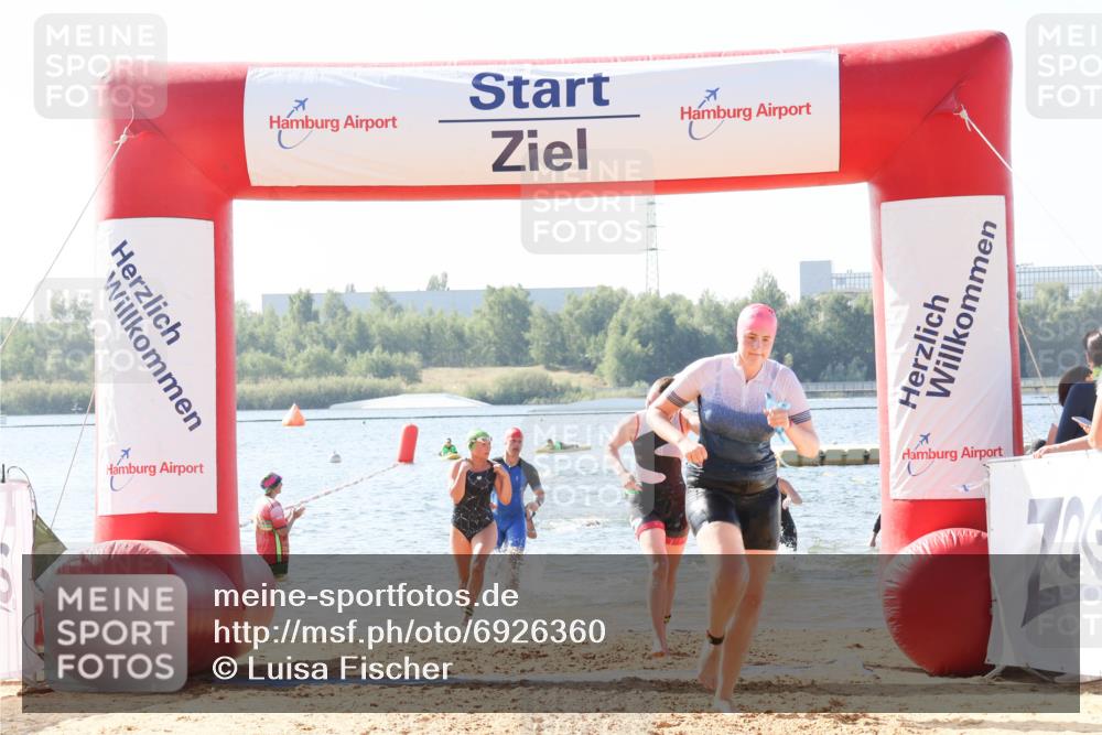01.09.2024 - 17. Tribühne Triathlon Luisa Fischer http://msf.ph/oto/6926360 01.09.2024 10:56:25 Schwimmen 308, 326, 332, 342, 360, 417, 1479 meine-sportfotos.de
