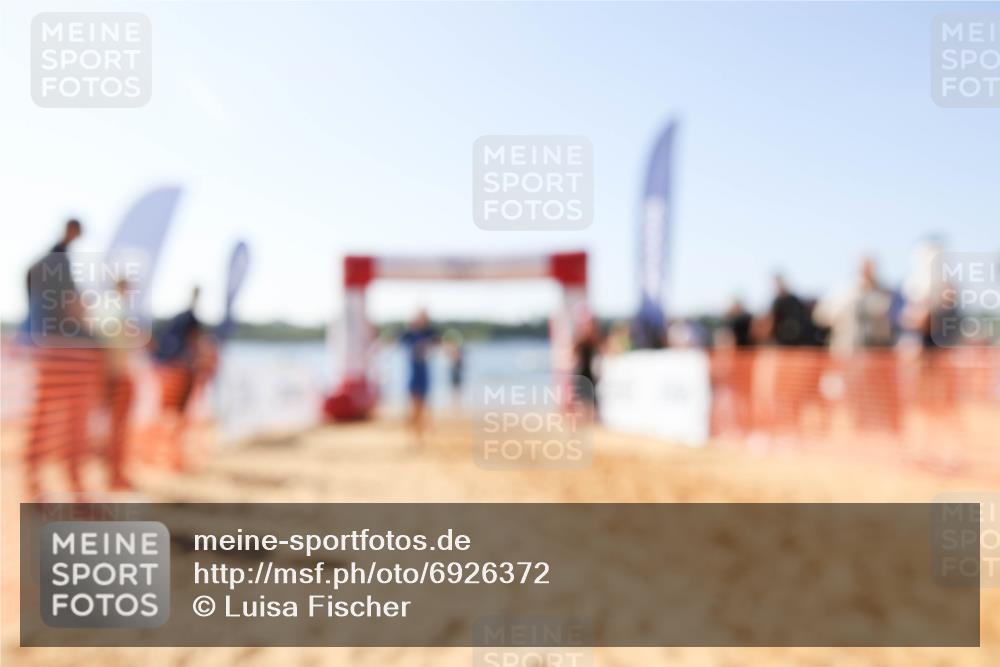 01.09.2024 - 17. Tribühne Triathlon Luisa Fischer http://msf.ph/oto/6926372 01.09.2024 10:56:31 Schwimmen 326, 332, 342, 360, 378, 417, 1479 meine-sportfotos.de