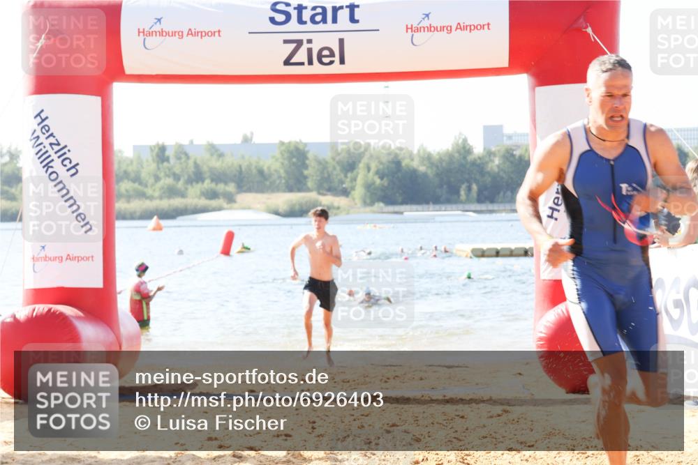 01.09.2024 - 17. Tribühne Triathlon Luisa Fischer http://msf.ph/oto/6926403 01.09.2024 10:56:46 Schwimmen 334, 378, 385 meine-sportfotos.de