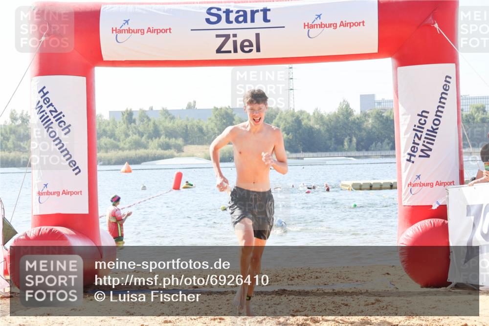 01.09.2024 - 17. Tribühne Triathlon Luisa Fischer http://msf.ph/oto/6926410 01.09.2024 10:56:48 Schwimmen 329, 334, 378, 385 meine-sportfotos.de