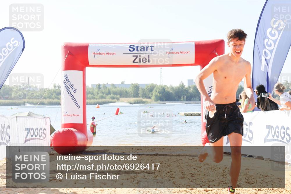 01.09.2024 - 17. Tribühne Triathlon Luisa Fischer http://msf.ph/oto/6926417 01.09.2024 10:56:50 Schwimmen 329, 334, 385 meine-sportfotos.de