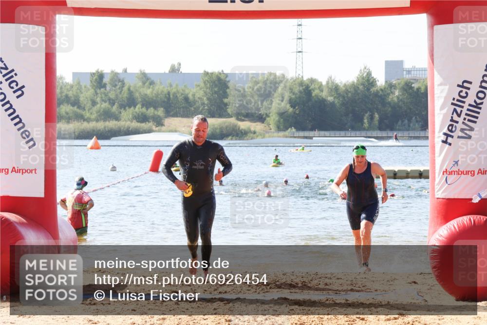 01.09.2024 - 17. Tribühne Triathlon Luisa Fischer http://msf.ph/oto/6926454 01.09.2024 10:57:17 Schwimmen 416, 427 meine-sportfotos.de