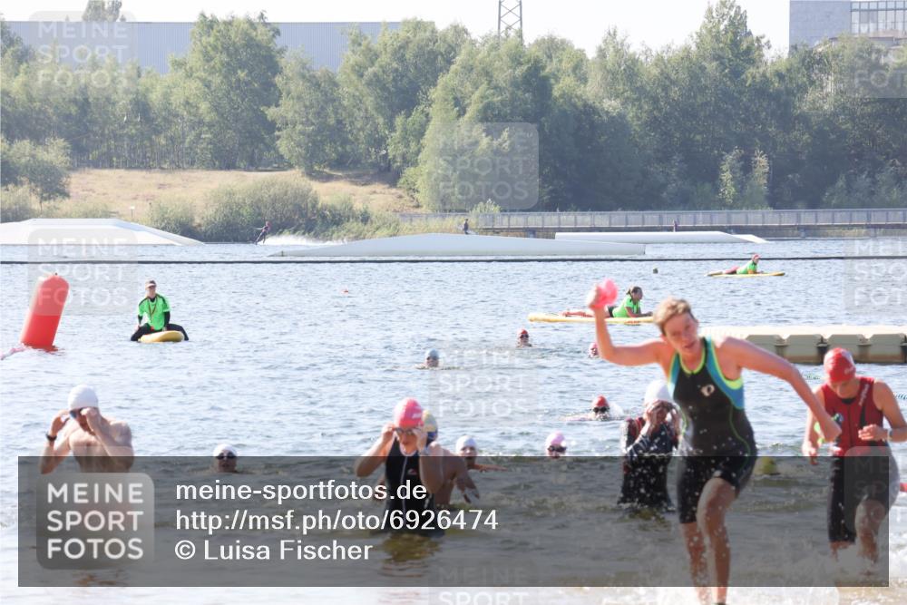 01.09.2024 - 17. Tribühne Triathlon Luisa Fischer http://msf.ph/oto/6926474 01.09.2024 10:57:43 Schwimmen 376, 408, 411, 442 meine-sportfotos.de