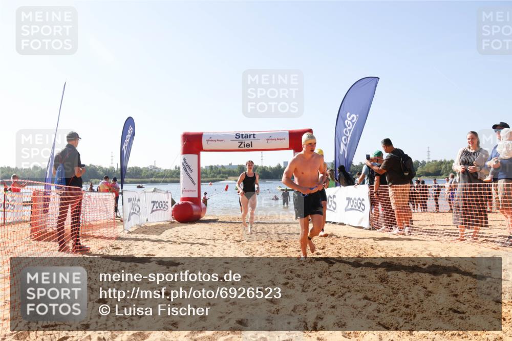 01.09.2024 - 17. Tribühne Triathlon Luisa Fischer http://msf.ph/oto/6926523 01.09.2024 10:58:00 Schwimmen 315, 324, 358, 373, 376, 387, 404, 415, 431, 442 meine-sportfotos.de