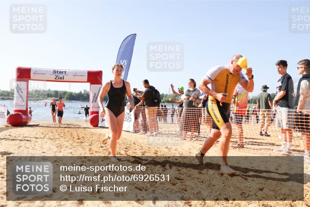 01.09.2024 - 17. Tribühne Triathlon Luisa Fischer http://msf.ph/oto/6926531 01.09.2024 10:58:02 Schwimmen 315, 324, 358, 373, 387, 404, 415, 431 meine-sportfotos.de