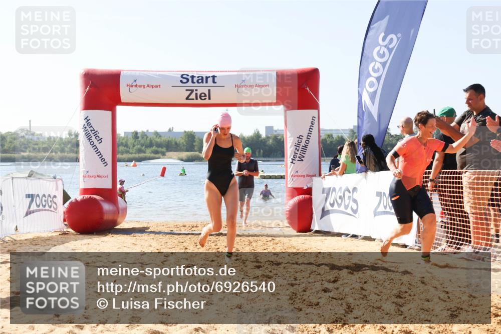 01.09.2024 - 17. Tribühne Triathlon Luisa Fischer http://msf.ph/oto/6926540 01.09.2024 10:58:05 Schwimmen 315, 324, 358, 387, 404, 415 meine-sportfotos.de