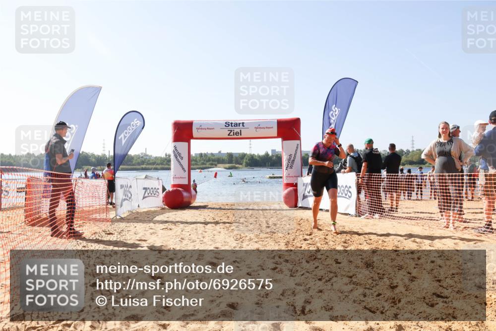 01.09.2024 - 17. Tribühne Triathlon Luisa Fischer http://msf.ph/oto/6926575 01.09.2024 10:58:19 Schwimmen 425 meine-sportfotos.de