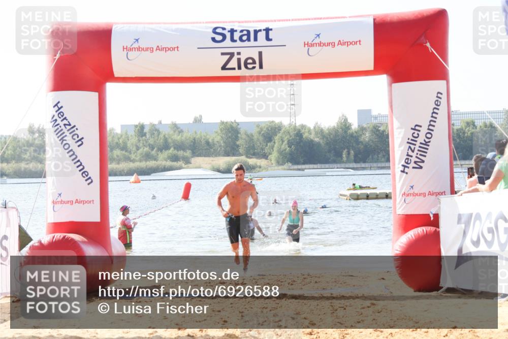 01.09.2024 - 17. Tribühne Triathlon Luisa Fischer http://msf.ph/oto/6926588 01.09.2024 10:58:46 Schwimmen 60, 420 meine-sportfotos.de