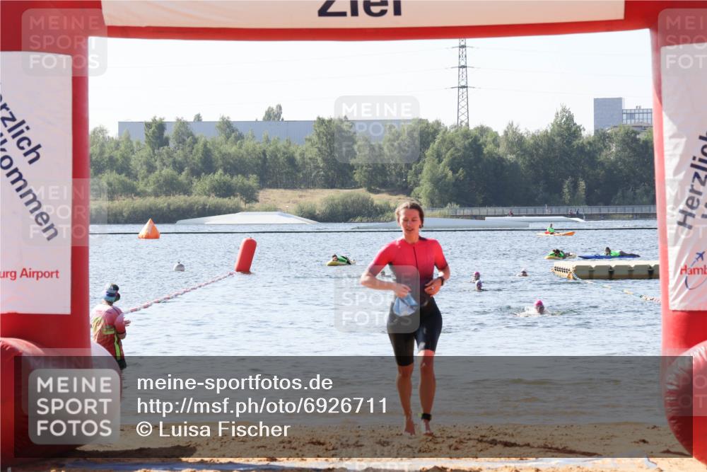 01.09.2024 - 17. Tribühne Triathlon Luisa Fischer http://msf.ph/oto/6926711 01.09.2024 10:59:27 Schwimmen 333, 405, 429 meine-sportfotos.de