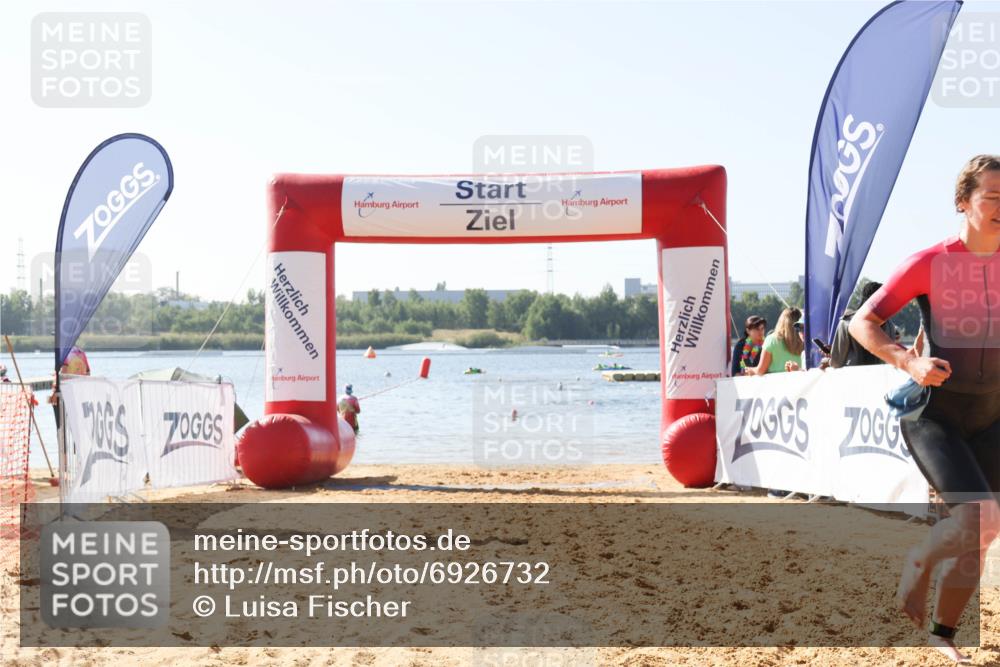 01.09.2024 - 17. Tribühne Triathlon Luisa Fischer http://msf.ph/oto/6926732 01.09.2024 10:59:31 Schwimmen 405, 429 meine-sportfotos.de