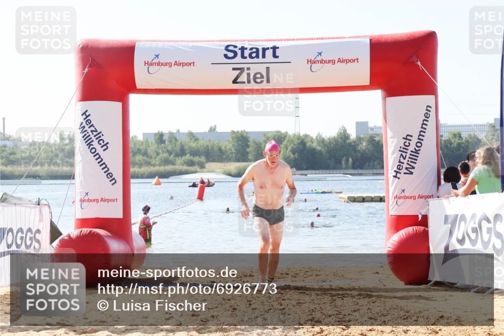01.09.2024 - 17. Tribühne Triathlon Luisa Fischer http://msf.ph/oto/6926773 01.09.2024 11:00:00 Schwimmen 443 meine-sportfotos.de