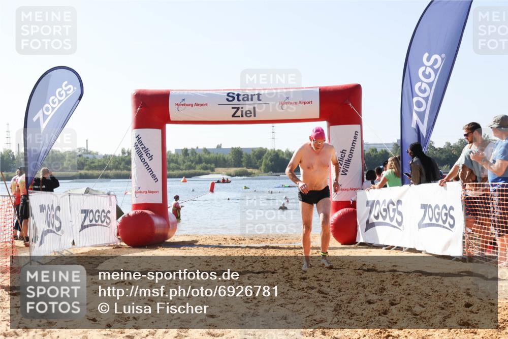 01.09.2024 - 17. Tribühne Triathlon Luisa Fischer http://msf.ph/oto/6926781 01.09.2024 11:00:02 Schwimmen 443 meine-sportfotos.de