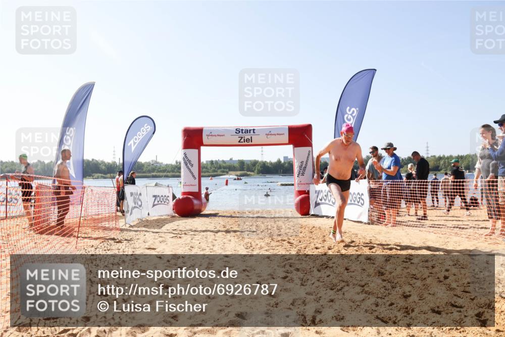 01.09.2024 - 17. Tribühne Triathlon Luisa Fischer http://msf.ph/oto/6926787 01.09.2024 11:00:03 Schwimmen 443 meine-sportfotos.de