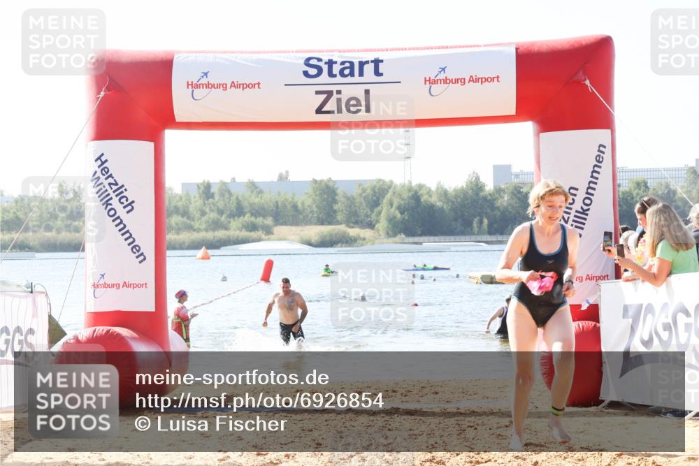 01.09.2024 - 17. Tribühne Triathlon Luisa Fischer http://msf.ph/oto/6926854 01.09.2024 11:00:37 Schwimmen 380, 422, 444 meine-sportfotos.de