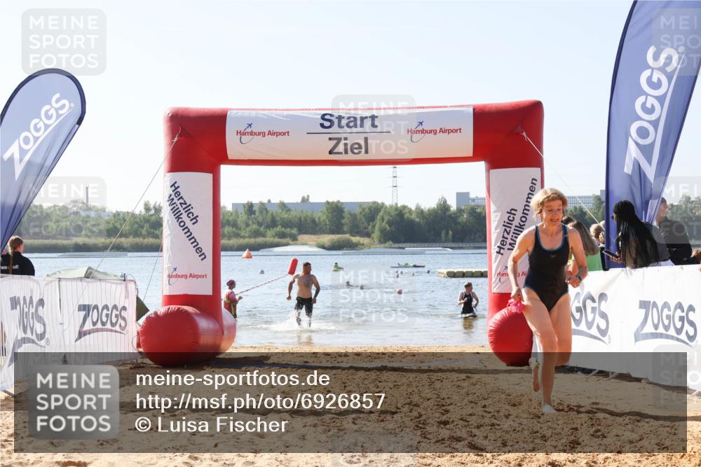 01.09.2024 - 17. Tribühne Triathlon Luisa Fischer http://msf.ph/oto/6926857 01.09.2024 11:00:37 Schwimmen 380, 422, 444 meine-sportfotos.de