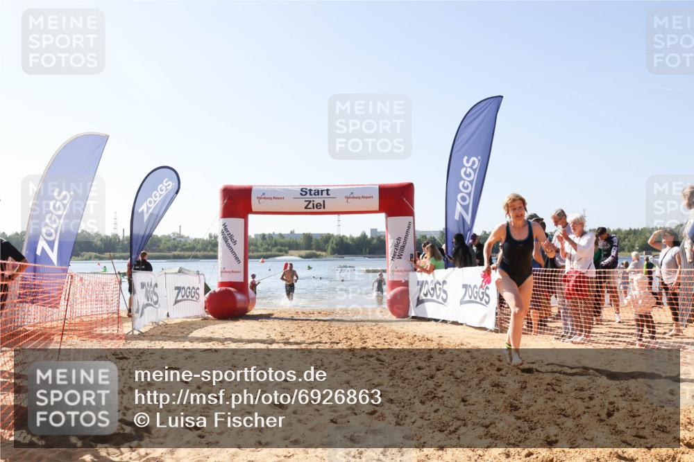 01.09.2024 - 17. Tribühne Triathlon Luisa Fischer http://msf.ph/oto/6926863 01.09.2024 11:00:38 Schwimmen 380, 422, 444 meine-sportfotos.de