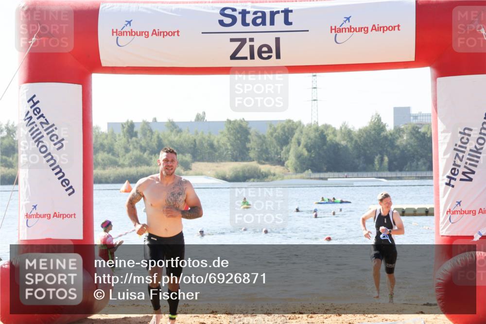 01.09.2024 - 17. Tribühne Triathlon Luisa Fischer http://msf.ph/oto/6926871 01.09.2024 11:00:42 Schwimmen 380, 422, 444 meine-sportfotos.de