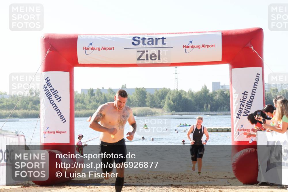 01.09.2024 - 17. Tribühne Triathlon Luisa Fischer http://msf.ph/oto/6926877 01.09.2024 11:00:43 Schwimmen 380, 422, 444 meine-sportfotos.de