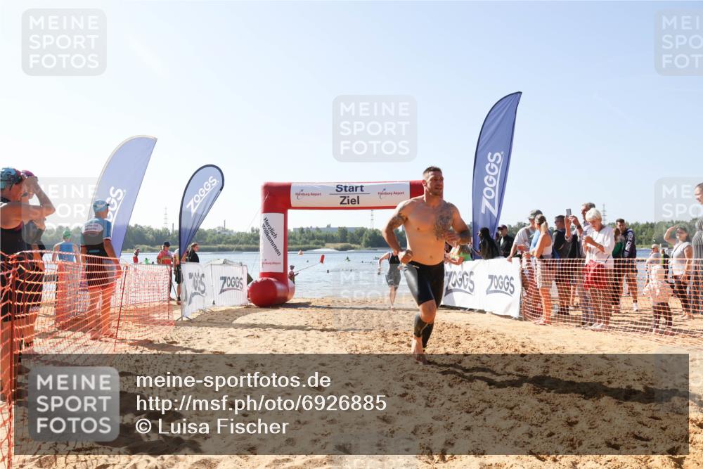 01.09.2024 - 17. Tribühne Triathlon Luisa Fischer http://msf.ph/oto/6926885 01.09.2024 11:00:44 Schwimmen 380, 422, 444 meine-sportfotos.de
