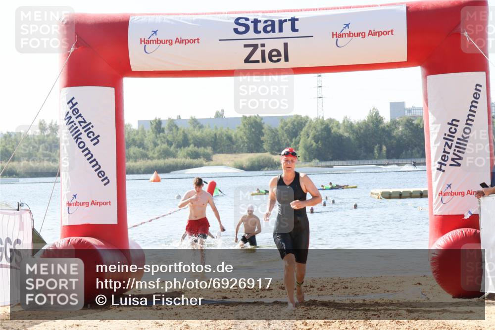 01.09.2024 - 17. Tribühne Triathlon Luisa Fischer http://msf.ph/oto/6926917 01.09.2024 11:01:12 Schwimmen 322, 350, 393 meine-sportfotos.de