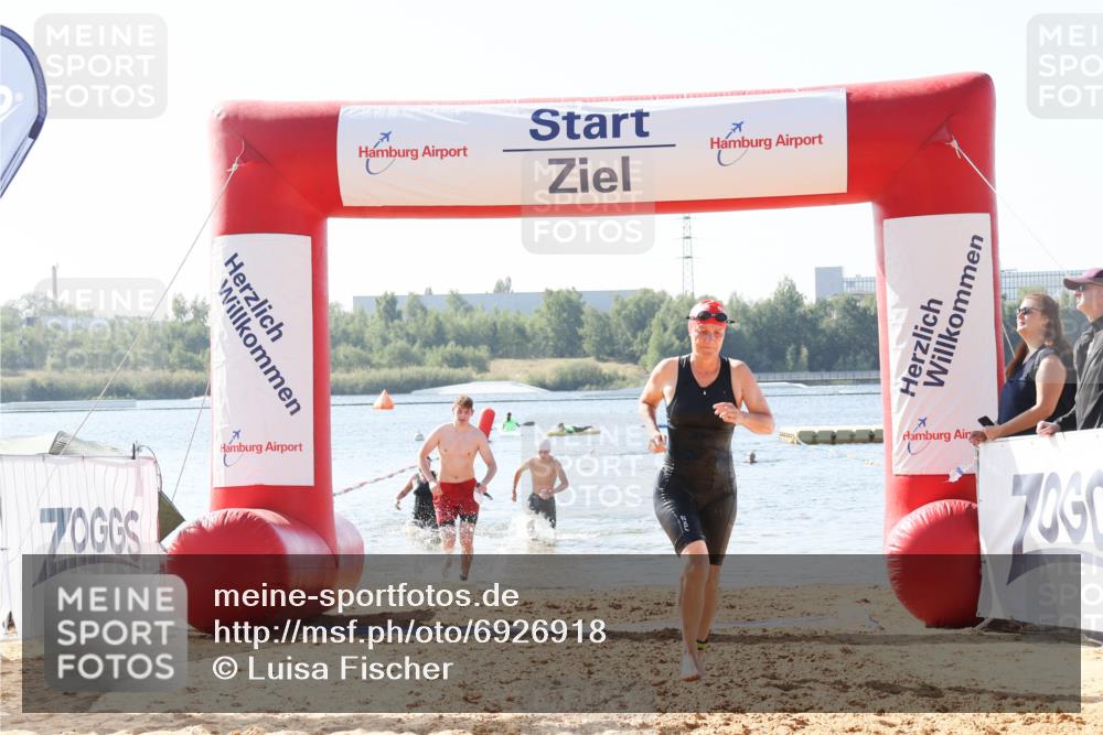 01.09.2024 - 17. Tribühne Triathlon Luisa Fischer http://msf.ph/oto/6926918 01.09.2024 11:01:14 Schwimmen 322, 350, 393, 403 meine-sportfotos.de