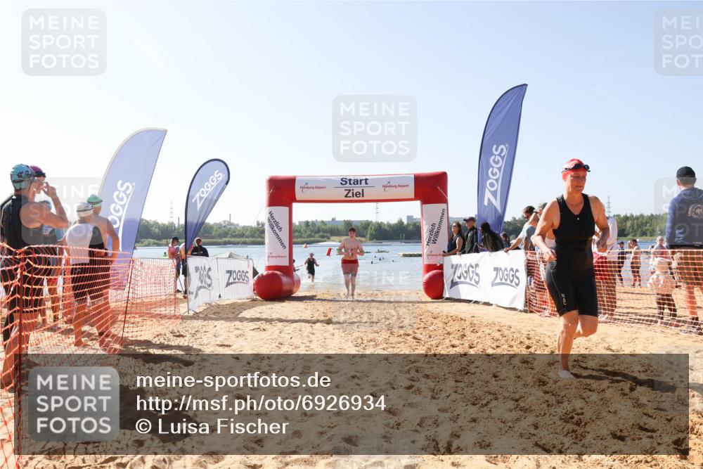 01.09.2024 - 17. Tribühne Triathlon Luisa Fischer http://msf.ph/oto/6926934 01.09.2024 11:01:17 Schwimmen 322, 350, 393, 403 meine-sportfotos.de