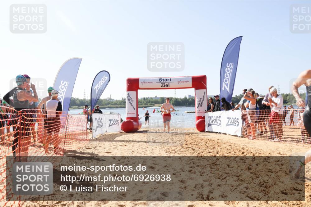 01.09.2024 - 17. Tribühne Triathlon Luisa Fischer http://msf.ph/oto/6926938 01.09.2024 11:01:17 Schwimmen 322, 350, 393, 403 meine-sportfotos.de