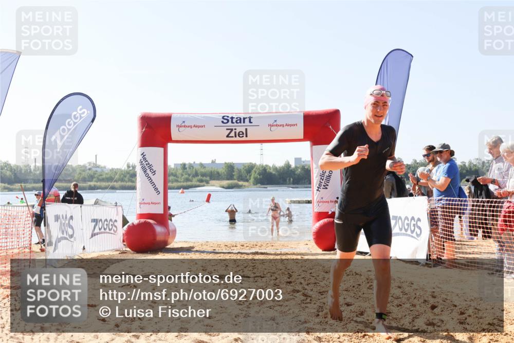 01.09.2024 - 17. Tribühne Triathlon Luisa Fischer http://msf.ph/oto/6927003 01.09.2024 11:01:59 Schwimmen 312, 398, 421 meine-sportfotos.de