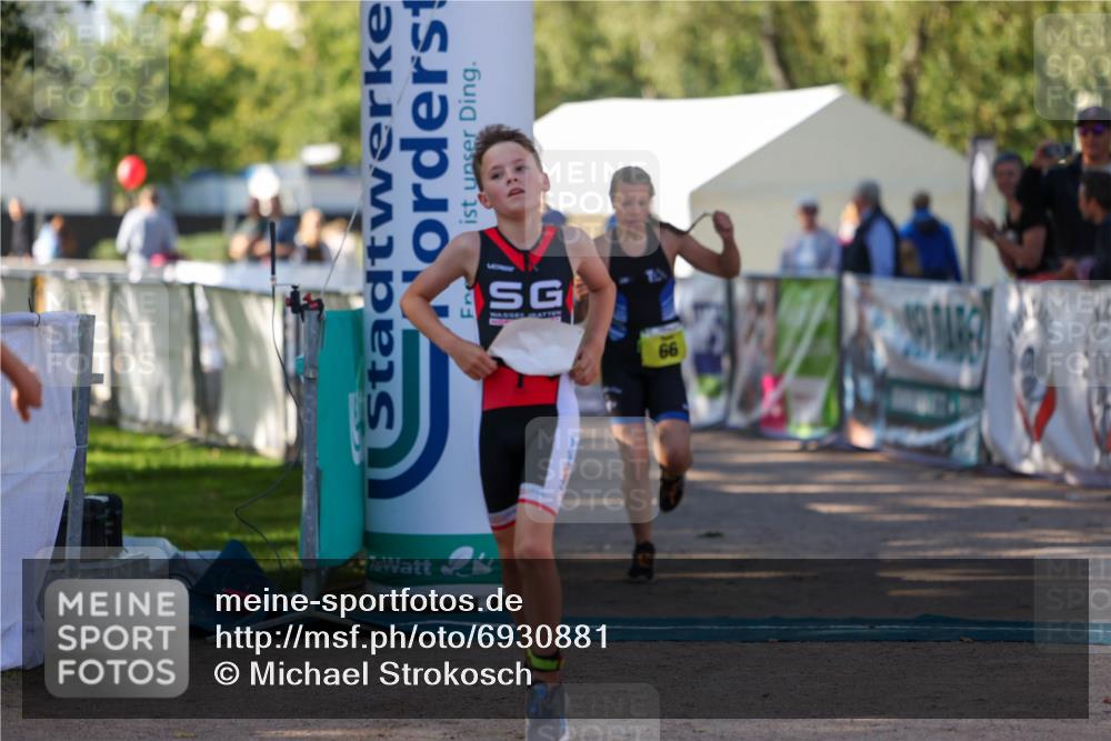 01.09.2024 - 17. Tribühne Triathlon Michael Strokosch http://msf.ph/oto/6930881 01.09.2024 09:47:50 Ziel 66, 71, 119, 131 meine-sportfotos.de