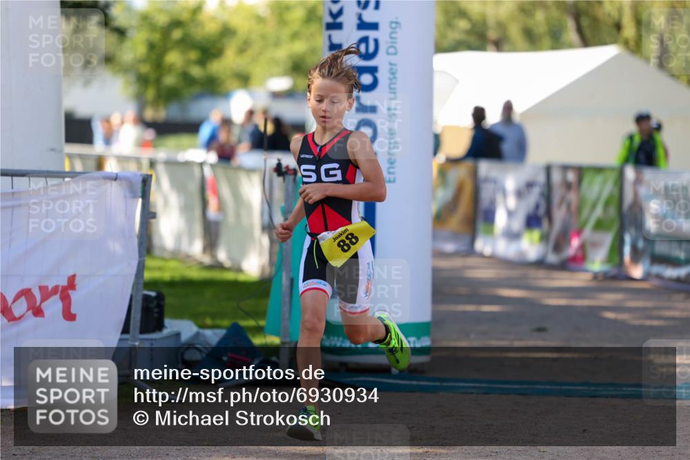 01.09.2024 - 17. Tribühne Triathlon Michael Strokosch http://msf.ph/oto/6930934 01.09.2024 09:49:12 Ziel 88, 133 meine-sportfotos.de