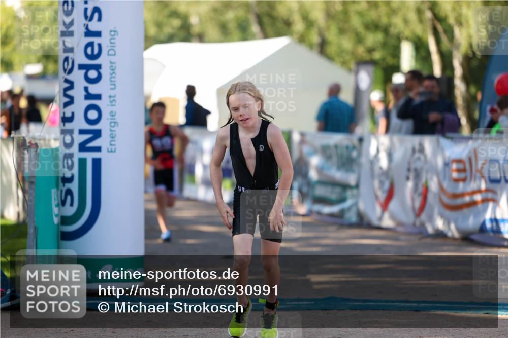 01.09.2024 - 17. Tribühne Triathlon Michael Strokosch http://msf.ph/oto/6930991 01.09.2024 09:49:30 Ziel 62, 68, 86 meine-sportfotos.de