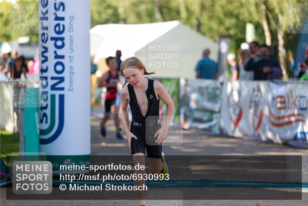 01.09.2024 - 17. Tribühne Triathlon Michael Strokosch http://msf.ph/oto/6930993 01.09.2024 09:49:30 Ziel 62, 68, 86 meine-sportfotos.de