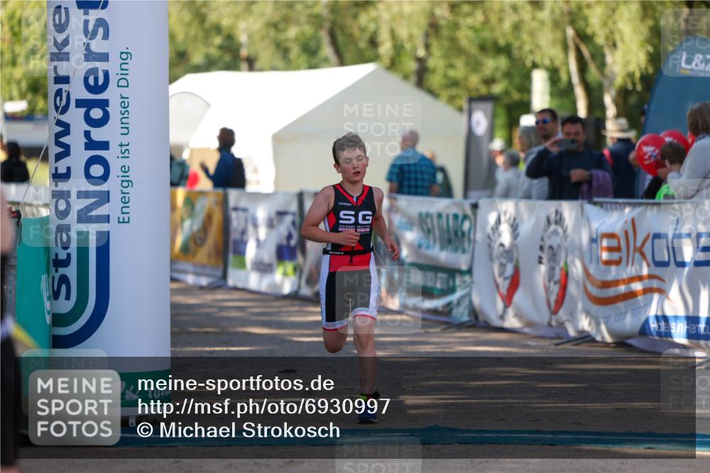 01.09.2024 - 17. Tribühne Triathlon Michael Strokosch http://msf.ph/oto/6930997 01.09.2024 09:49:32 Ziel 62, 68, 86 meine-sportfotos.de