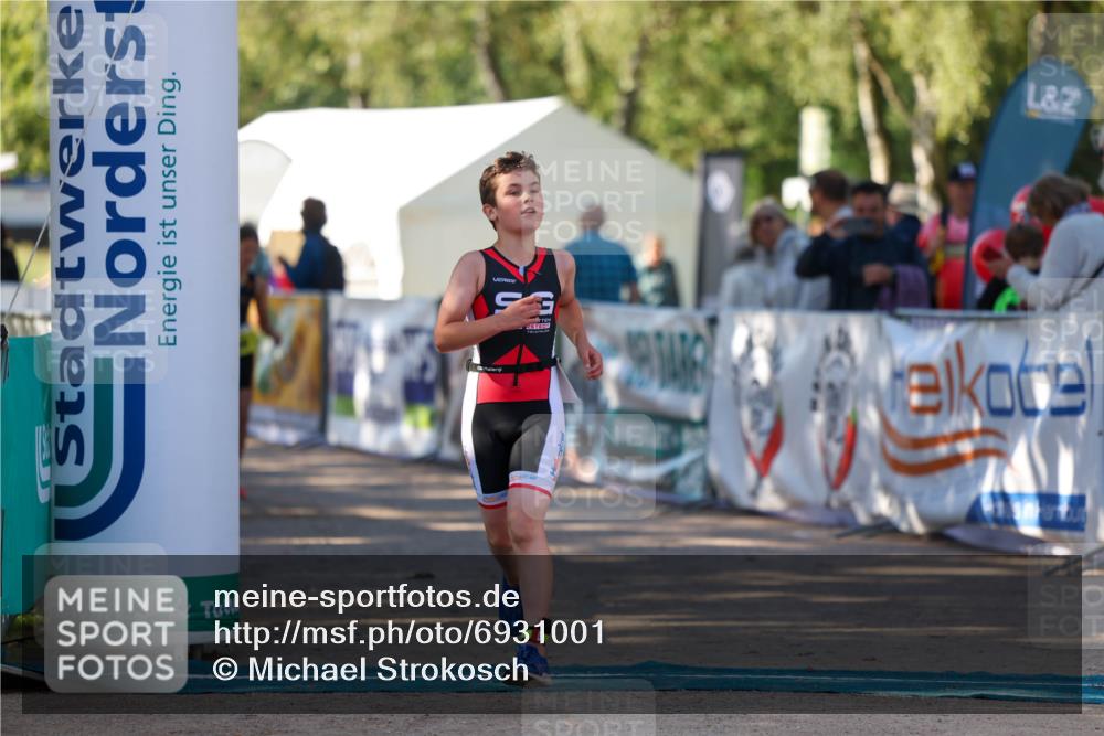 01.09.2024 - 17. Tribühne Triathlon Michael Strokosch http://msf.ph/oto/6931001 01.09.2024 09:49:32 Ziel 62, 68, 86 meine-sportfotos.de