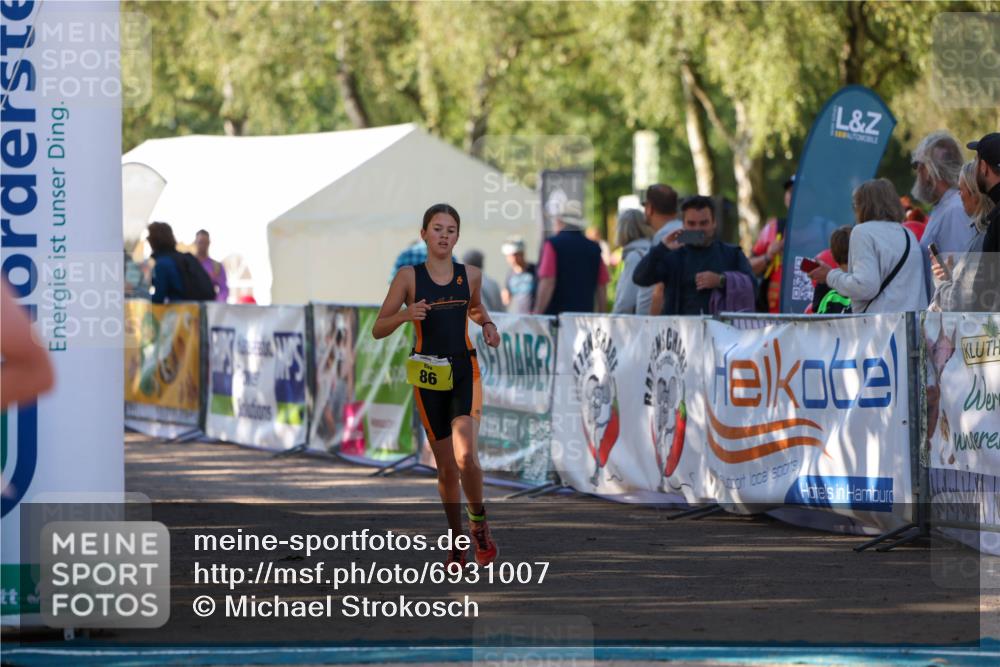 01.09.2024 - 17. Tribühne Triathlon Michael Strokosch http://msf.ph/oto/6931007 01.09.2024 09:49:35 Ziel 62, 86 meine-sportfotos.de