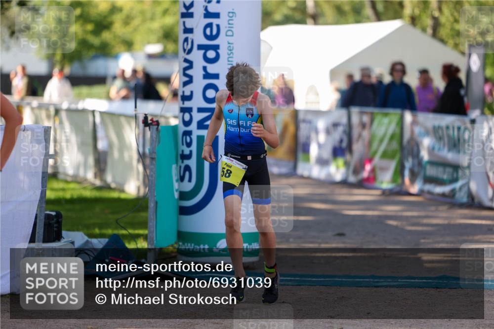 01.09.2024 - 17. Tribühne Triathlon Michael Strokosch http://msf.ph/oto/6931039 01.09.2024 09:49:43 Ziel 58, 103 meine-sportfotos.de