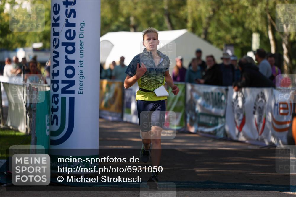 01.09.2024 - 17. Tribühne Triathlon Michael Strokosch http://msf.ph/oto/6931050 01.09.2024 09:49:49 Ziel 103, 136 meine-sportfotos.de